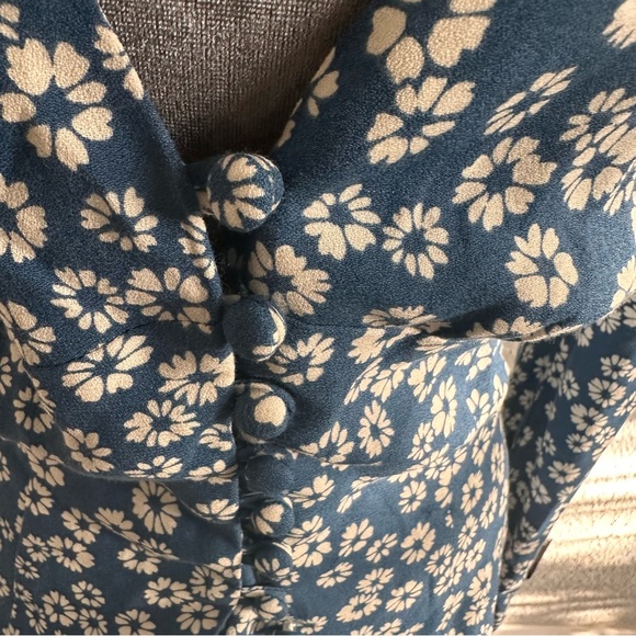 Reformation Blue Floral Nell Top – Size Small - Picture 5 of 9